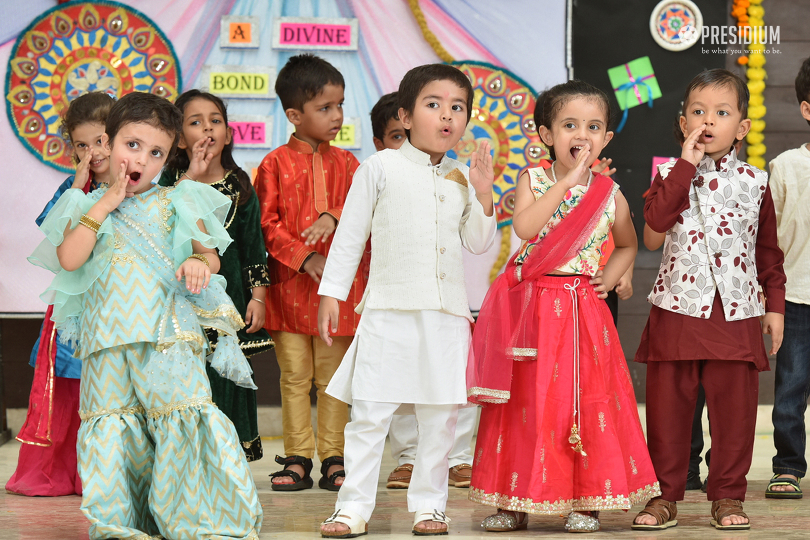 Presidium Indirapuram, PRESIDIANS WEAVE THE ESSENCE OF RAKHI WITH HEARTFELT JOY,PRESIDIUM INDIRAPURAM